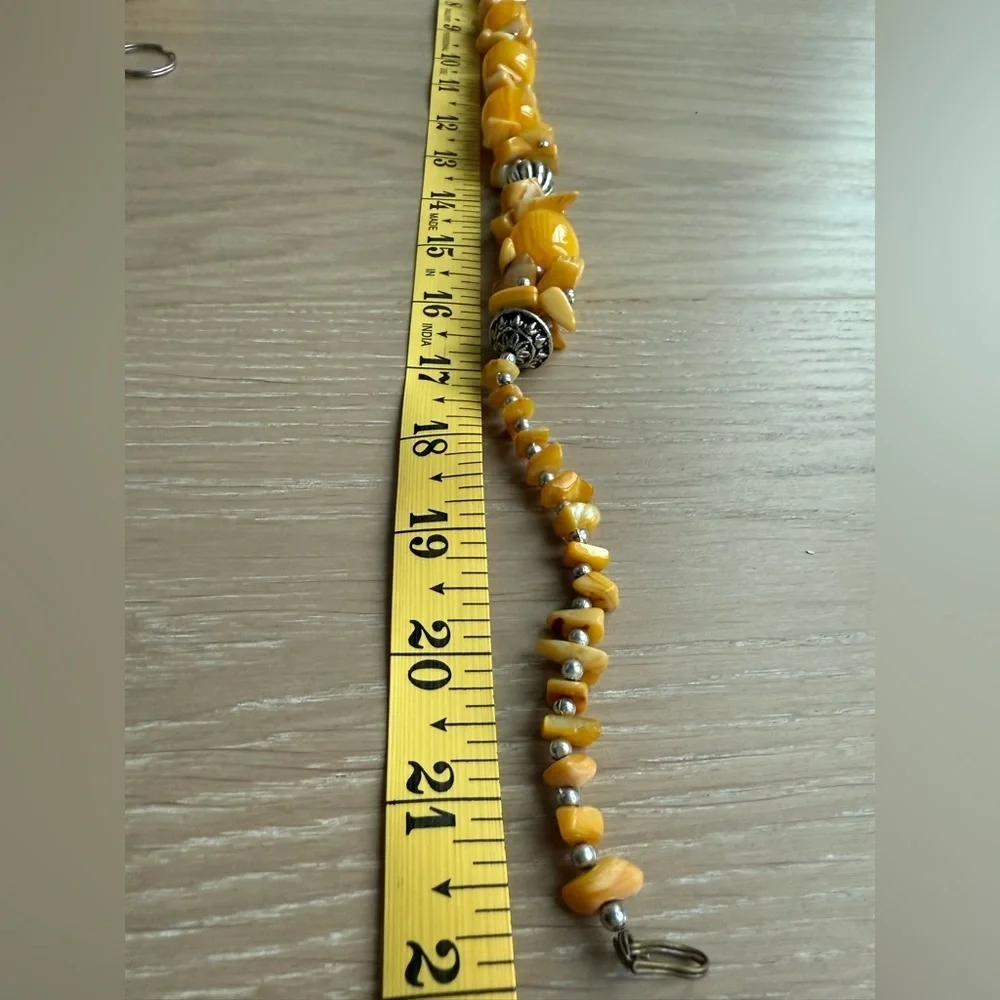 Vintage Yellow Beaded Jewelry Set with yellow stones, bracelet necklace charm - Picture 11 of 16